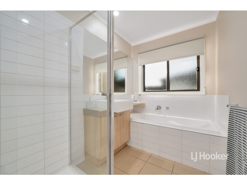 5/3 Campaspe Way, Point Cook VIC 3030