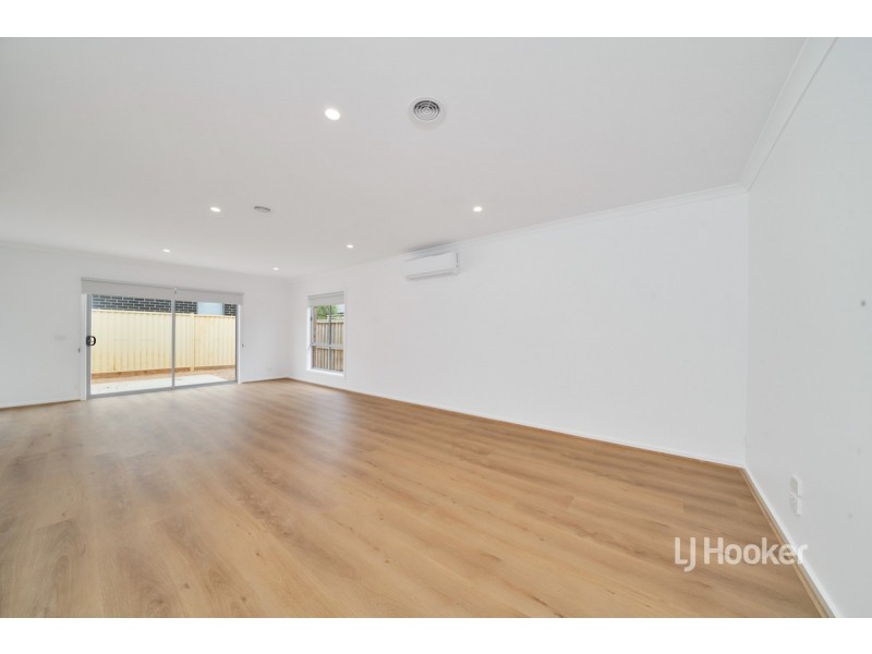 16 Dublin Street, Tarneit VIC 3029