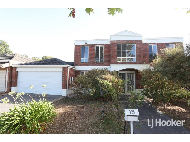15 Lancaster Drive, Point Cook VIC 3030