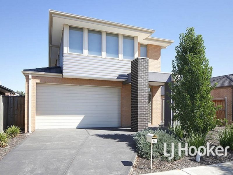24 Martaban Crescent, Point Cook VIC 3030