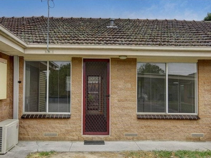 2/22-24 Lindsay Street., Newcomb VIC 3219