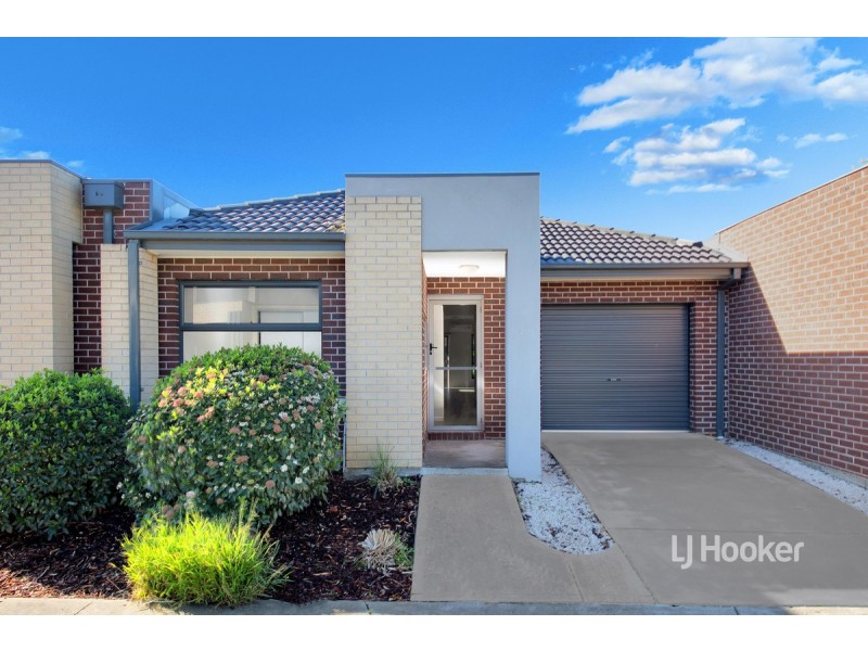 20 Burssi Circuit, Doreen VIC 3754