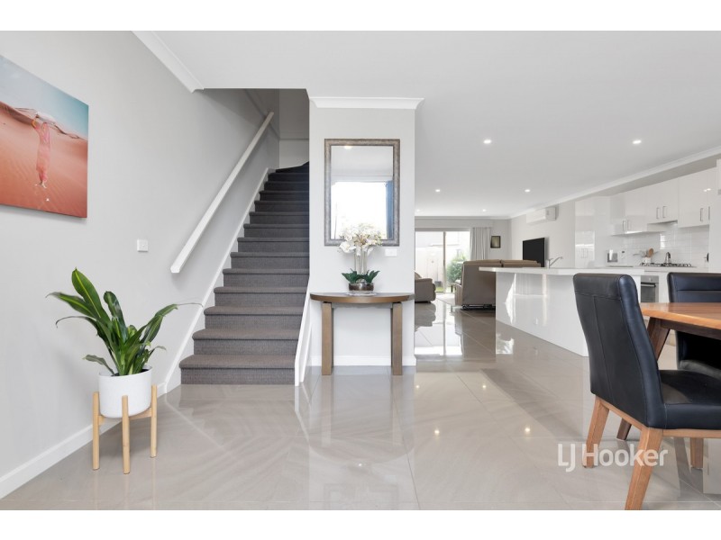 6/2 Crown Street, Laverton VIC 3028