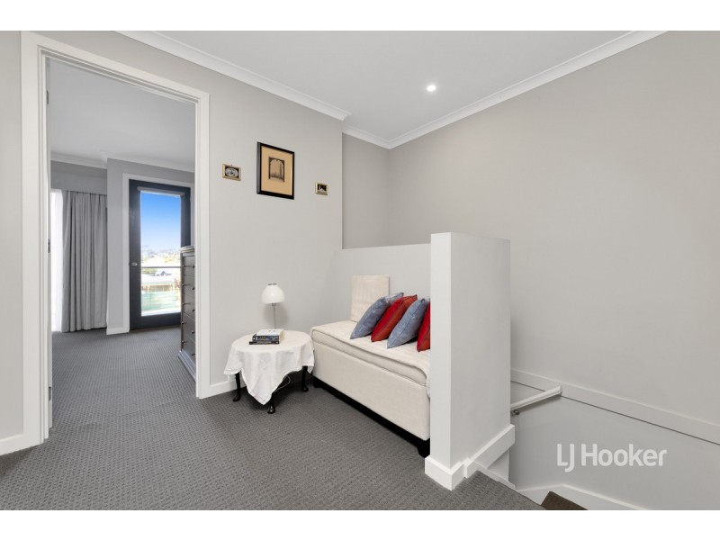6/2 Crown Street, Laverton VIC 3028