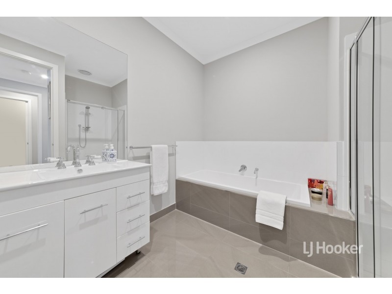 6/2 Crown Street, Laverton VIC 3028