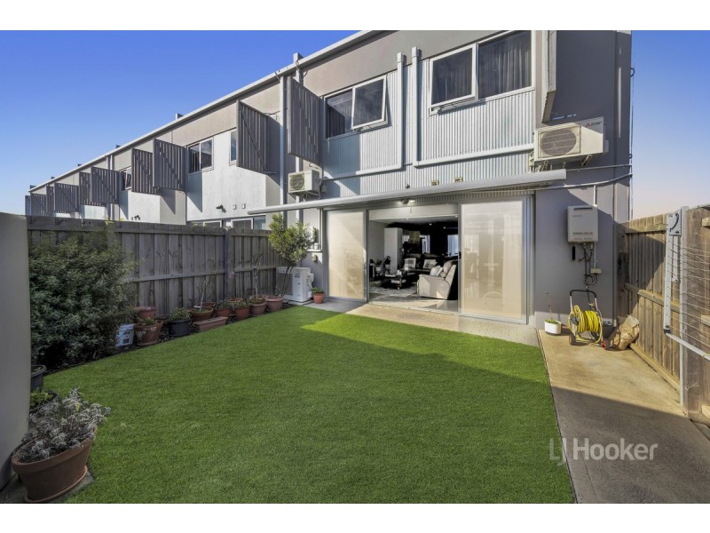 6/2 Crown Street, Laverton VIC 3028