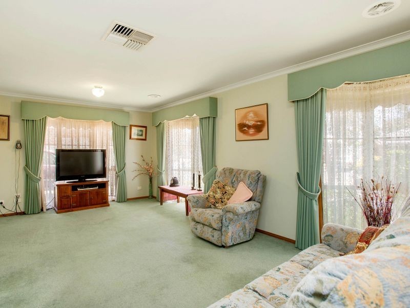 26 William Leake Avenue, Altona Meadows VIC 3028