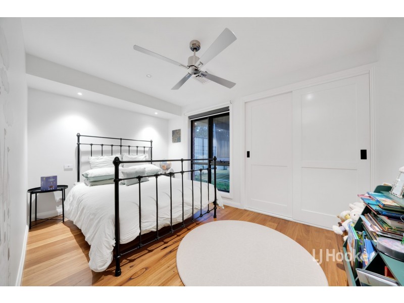 6 Clover Court, Altona Meadows VIC 3028