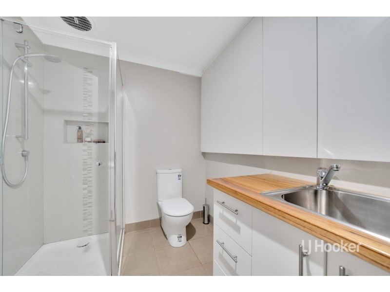 6 Clover Court, Altona Meadows VIC 3028