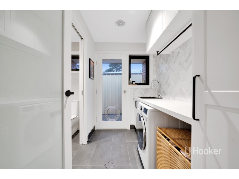 6 Clover Court, Altona Meadows VIC 3028