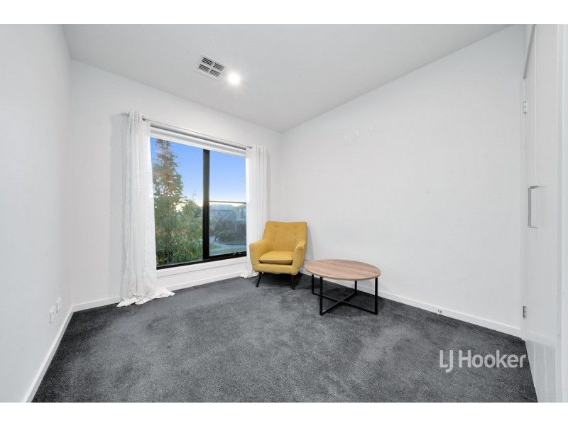 35 Tackle Drive, Point Cook VIC 3030