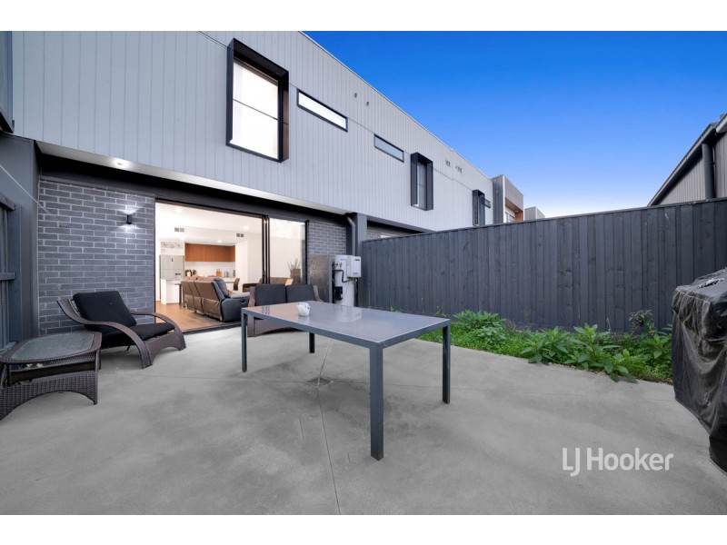 35 Tackle Drive, Point Cook VIC 3030