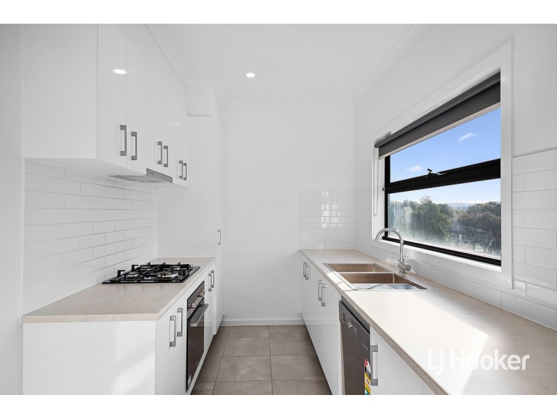 50/14 Outlook Way, Sunbury VIC 3429