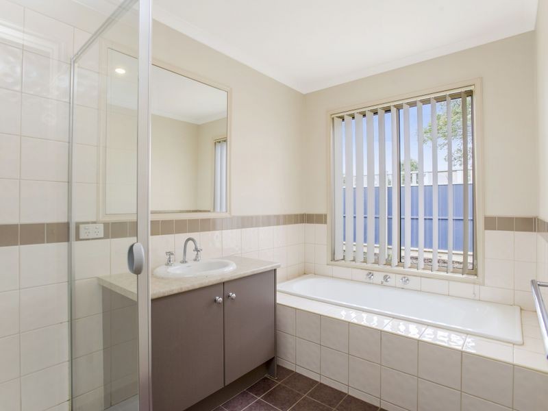 4 Motril Court, Point Cook VIC 3030