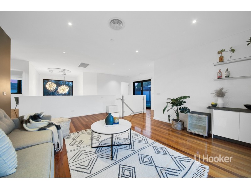 16 Ellis Close, Sanctuary Lakes VIC 3030