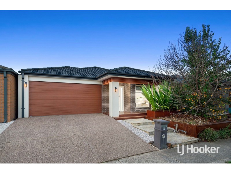 7 Victorking Drive, Point Cook VIC 3030