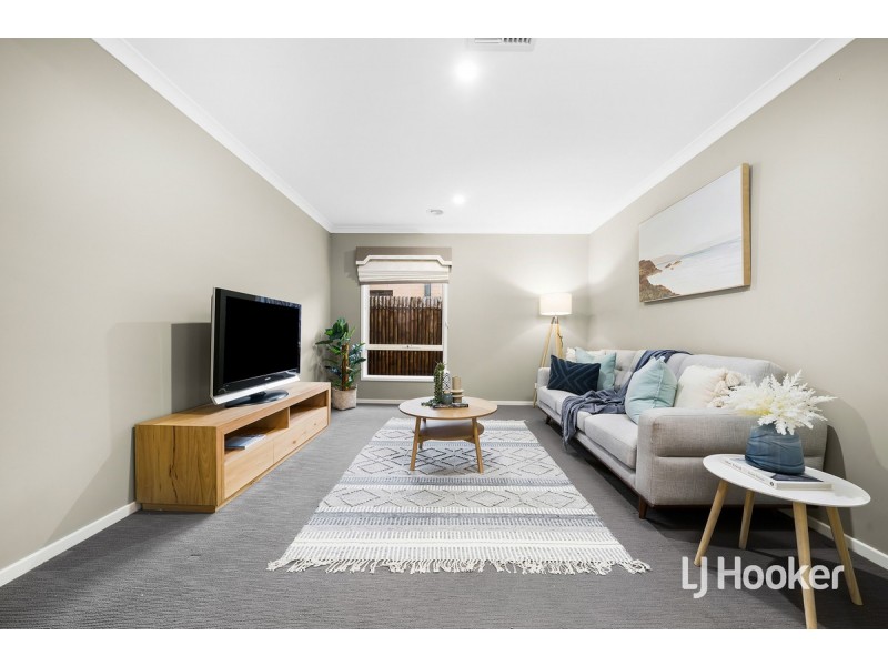 7 Victorking Drive, Point Cook VIC 3030