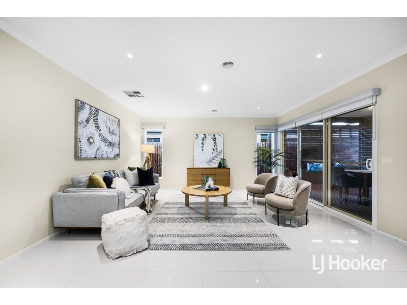 7 Victorking Drive, Point Cook VIC 3030