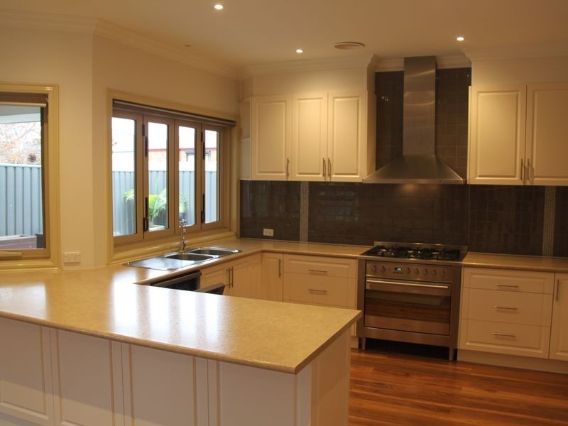 80 Lennon Boulevard, Point Cook VIC 3030