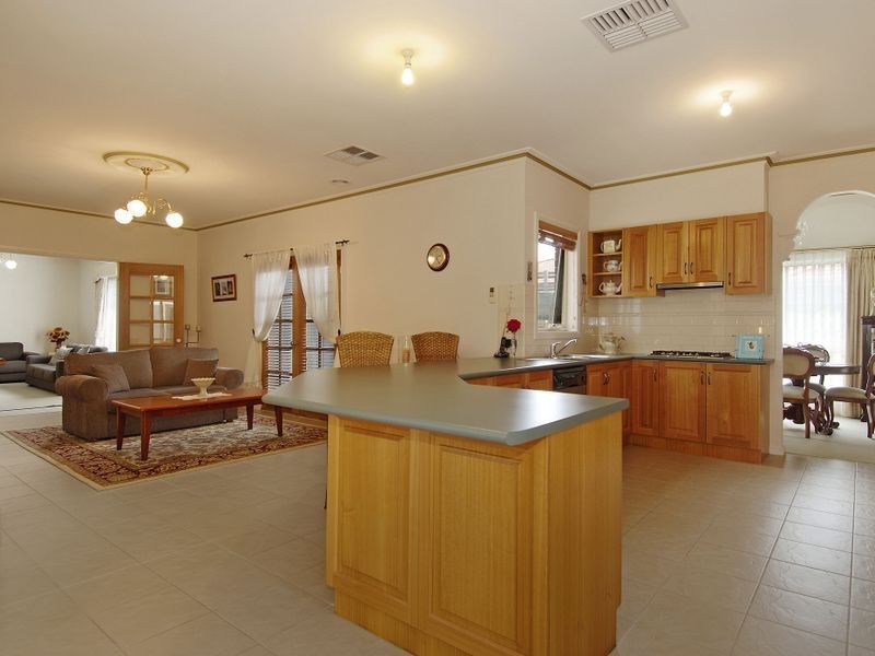 5 Montrose Court, Point Cook VIC 3030
