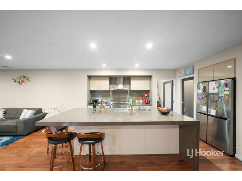 23 Denman Drive, Point Cook VIC 3030