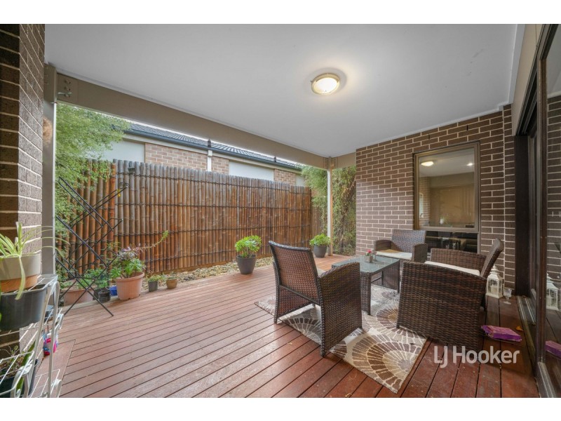 23 Denman Drive, Point Cook VIC 3030