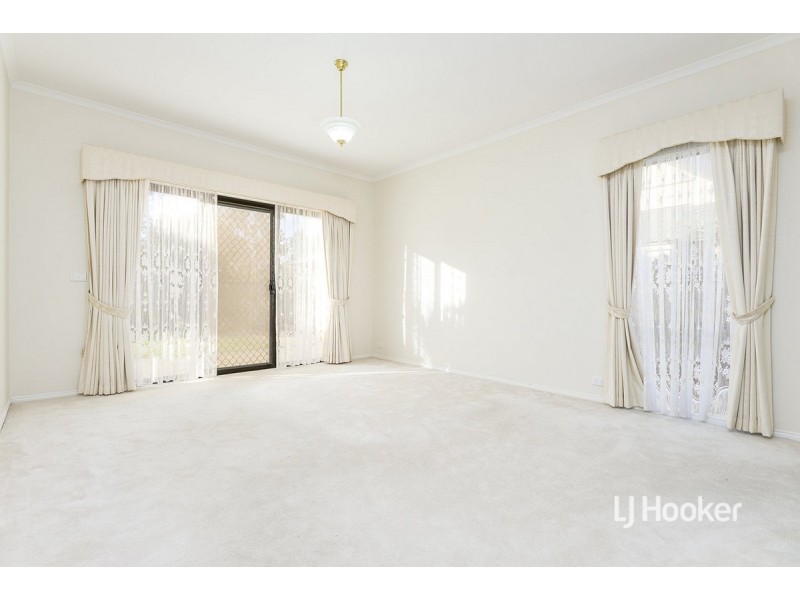 56 Glastonbury Circuit, Point Cook VIC 3030