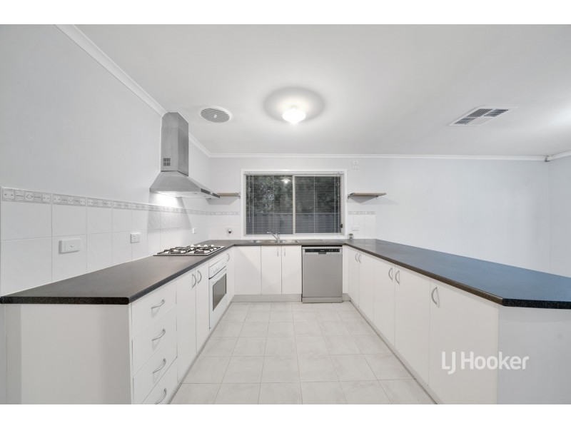 3 Kerford Crescent, Point Cook VIC 3030