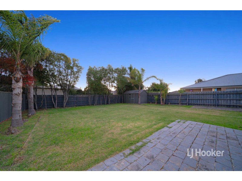 3 Kerford Crescent, Point Cook VIC 3030