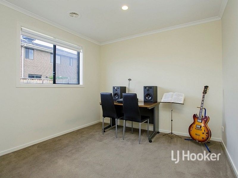 1 Lorne Way, Point Cook VIC 3030