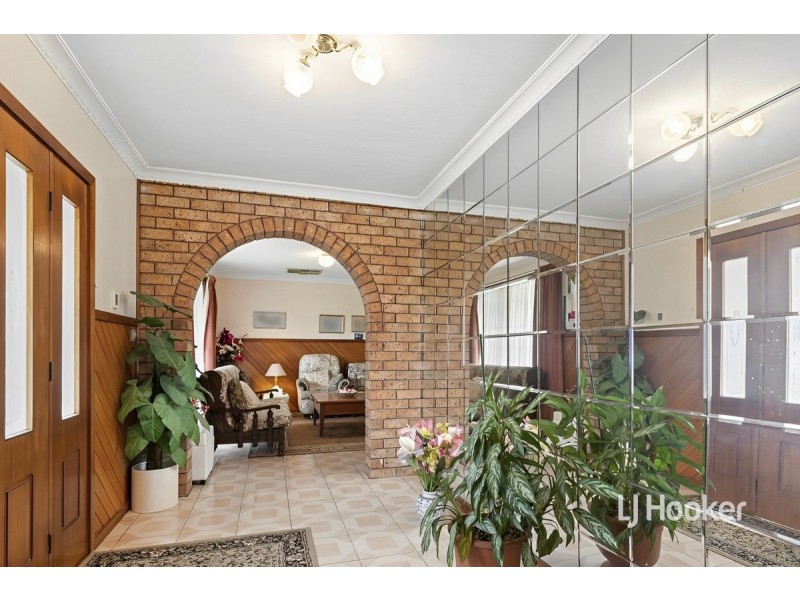 23 Wynarka Drive, Hoppers Crossing VIC 3029