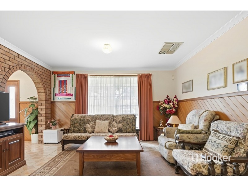 23 Wynarka Drive, Hoppers Crossing VIC 3029