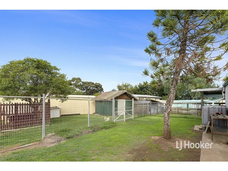 23 Wynarka Drive, Hoppers Crossing VIC 3029