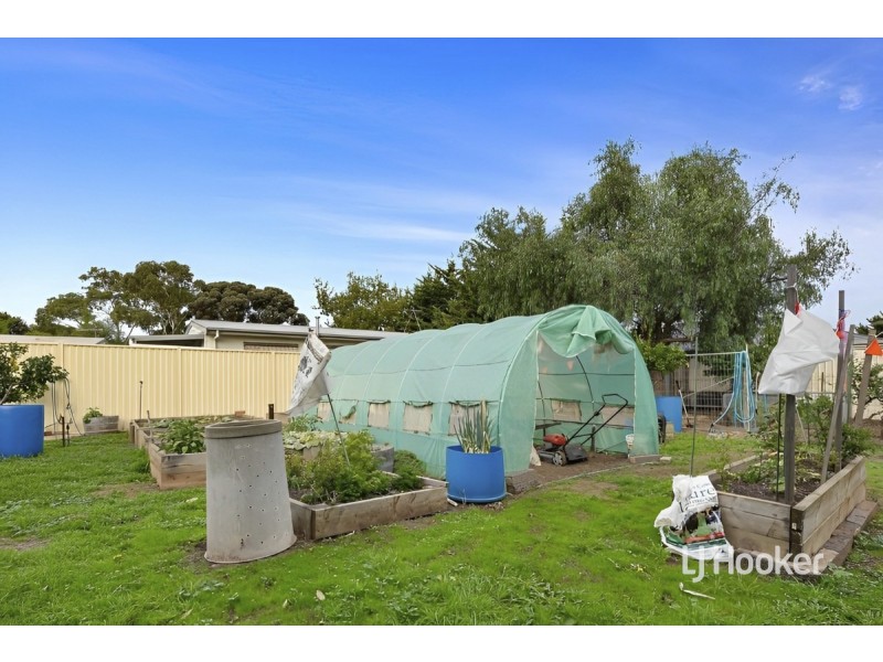 23 Wynarka Drive, Hoppers Crossing VIC 3029