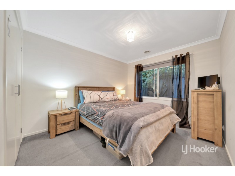 17 East Cornhill Drive, Point Cook VIC 3030
