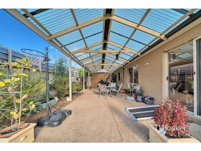 17 East Cornhill Drive, Point Cook VIC 3030