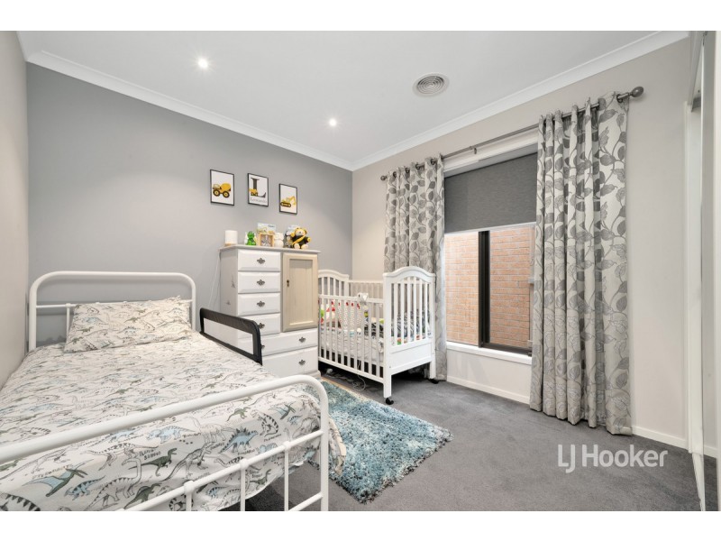 14 Corboy Close, Point Cook VIC 3030