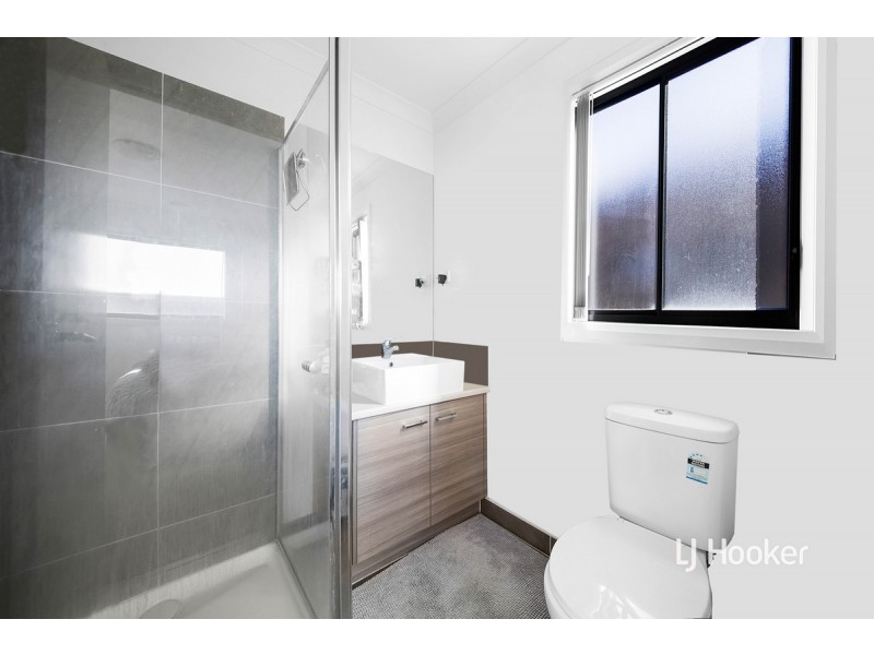 5 Perennial Drive, Kurunjang VIC 3337