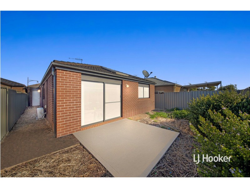 5 Perennial Drive, Kurunjang VIC 3337