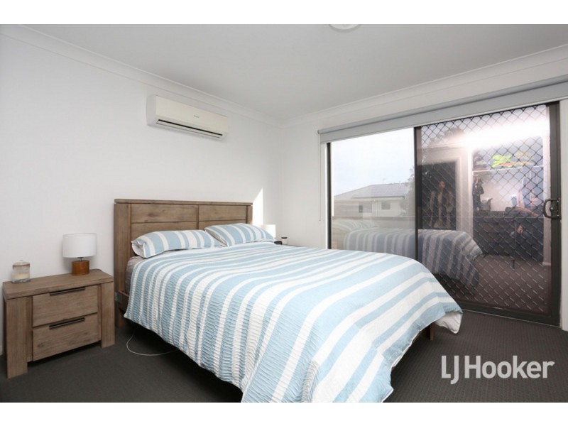 33 Exploration Avenue, Werribee VIC 3030