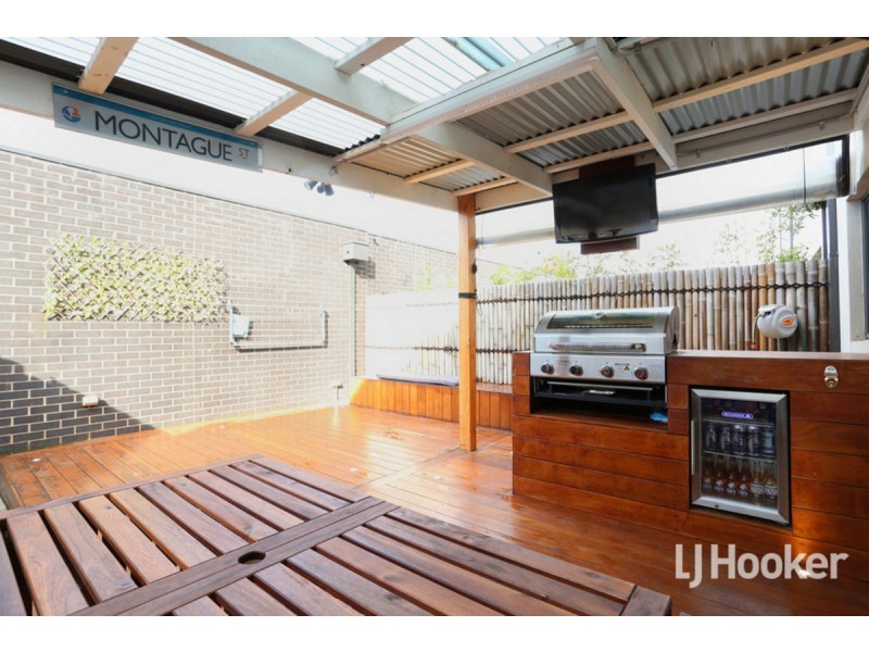 33 Exploration Avenue, Werribee VIC 3030