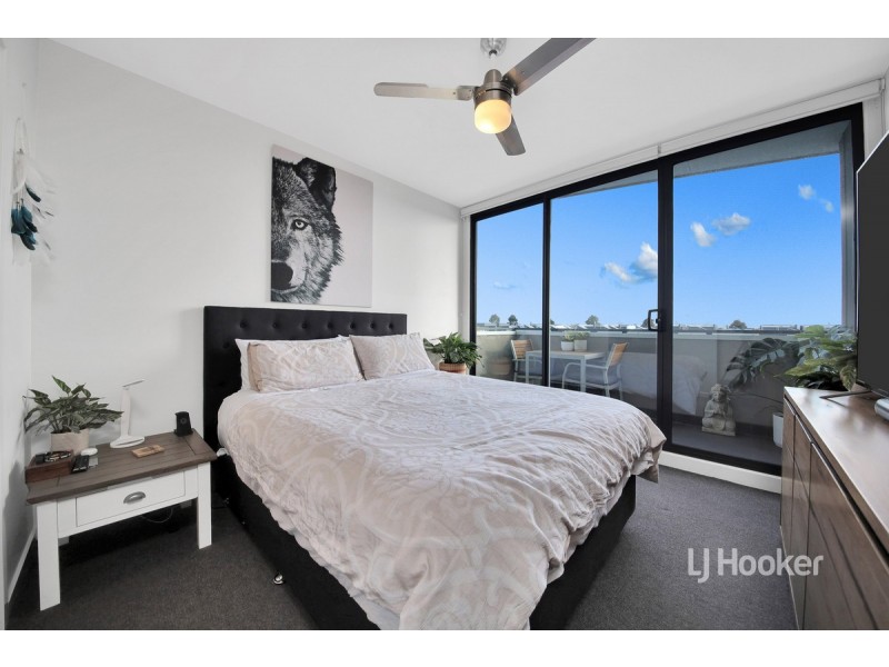 305/18 Tribeca Drive, Point Cook VIC 3030
