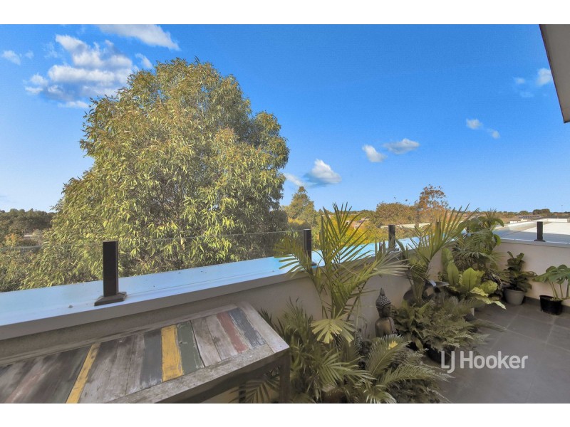 305/18 Tribeca Drive, Point Cook VIC 3030