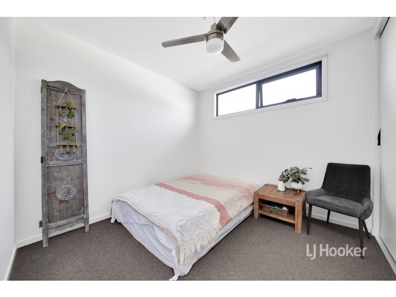 305/18 Tribeca Drive, Point Cook VIC 3030