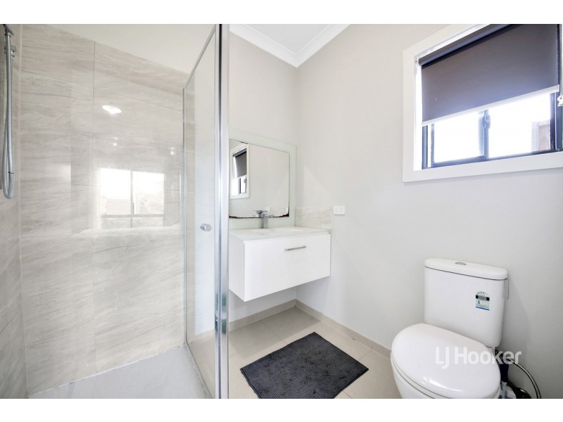 35 Lilyturf Drive, Tarneit VIC 3029