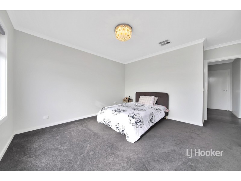 35 Lilyturf Drive, Tarneit VIC 3029