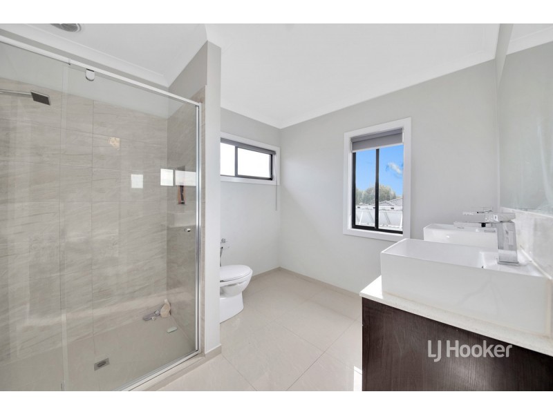 35 Lilyturf Drive, Tarneit VIC 3029