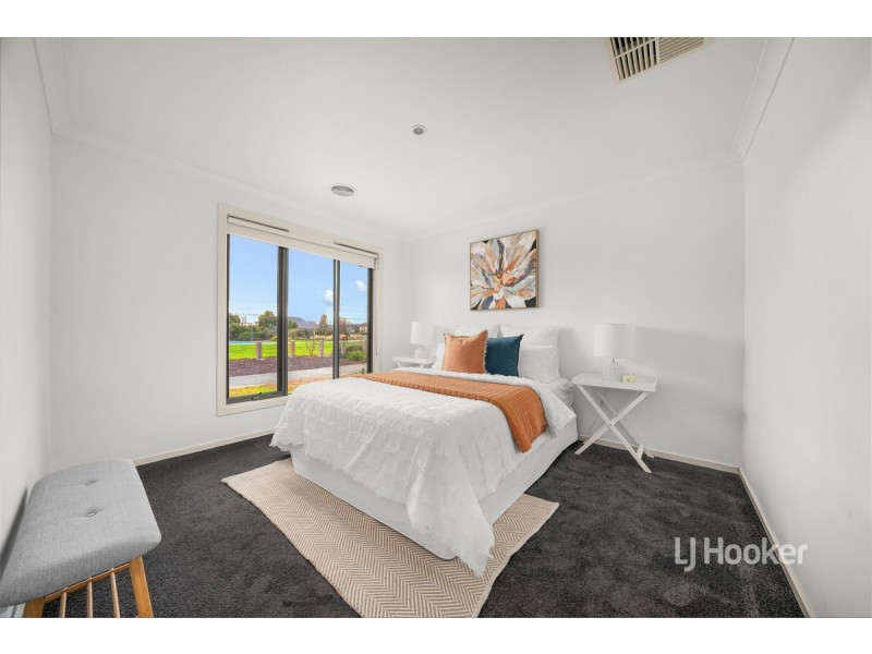 20 Maslin Walk, Point Cook VIC 3030