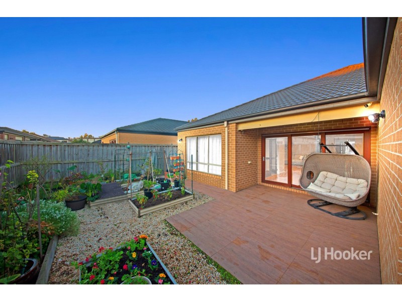 24 Trimotor Road, Point Cook VIC 3030