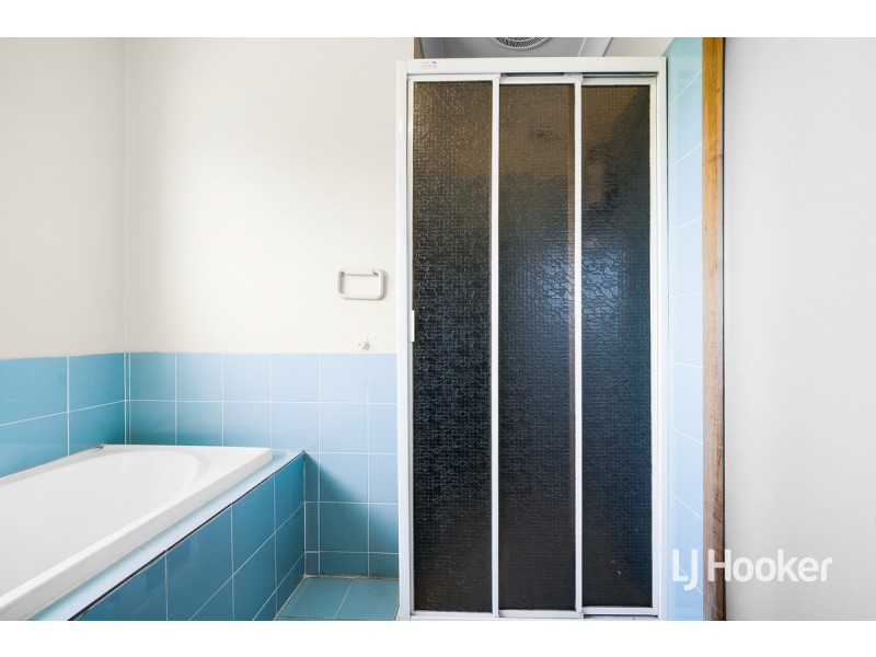 68 Grevillea Crescent, Hoppers Crossing VIC 3029